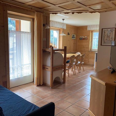 Appartamenti Chalet Orchidea Canazei Exterior foto