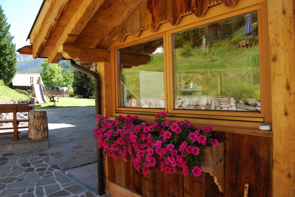 Appartamenti Chalet Orchidea Canazei Exterior foto